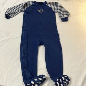 24M Vancouver Canucks Hockey footie sleeper
